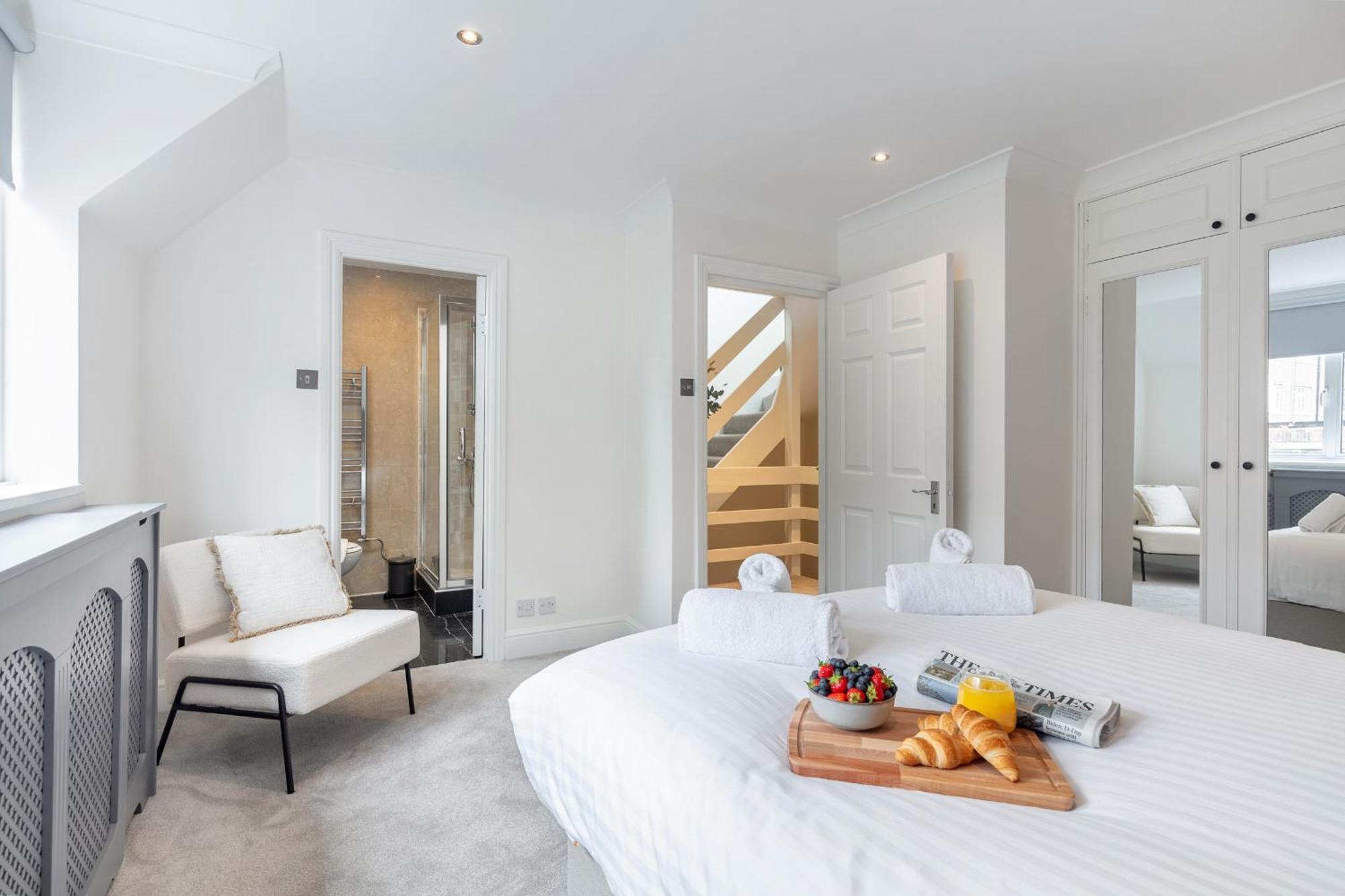 런던 Rare 4Beds Townhouse In Kensington With Patio 빌라 외부 사진