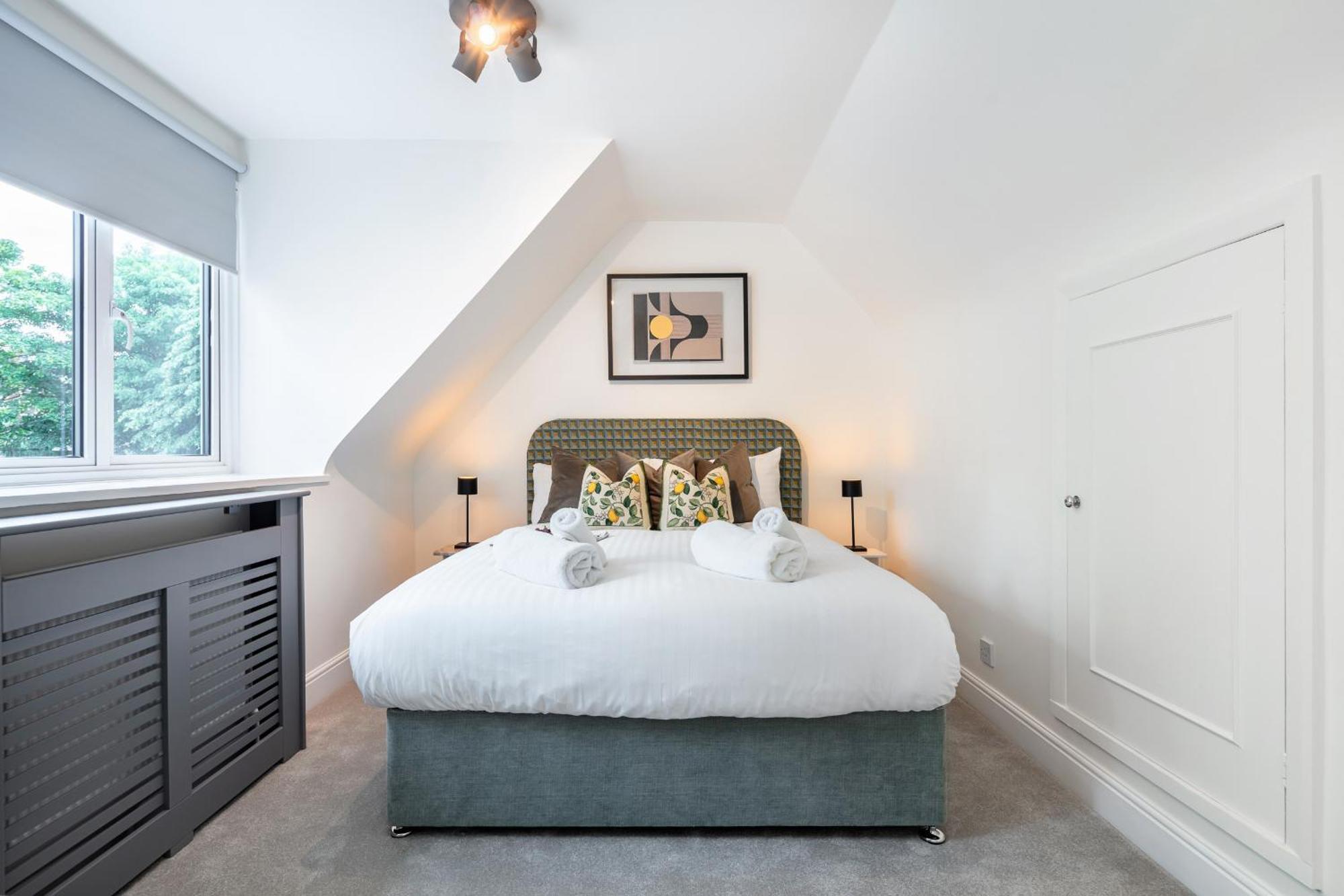 런던 Rare 4Beds Townhouse In Kensington With Patio 빌라 외부 사진