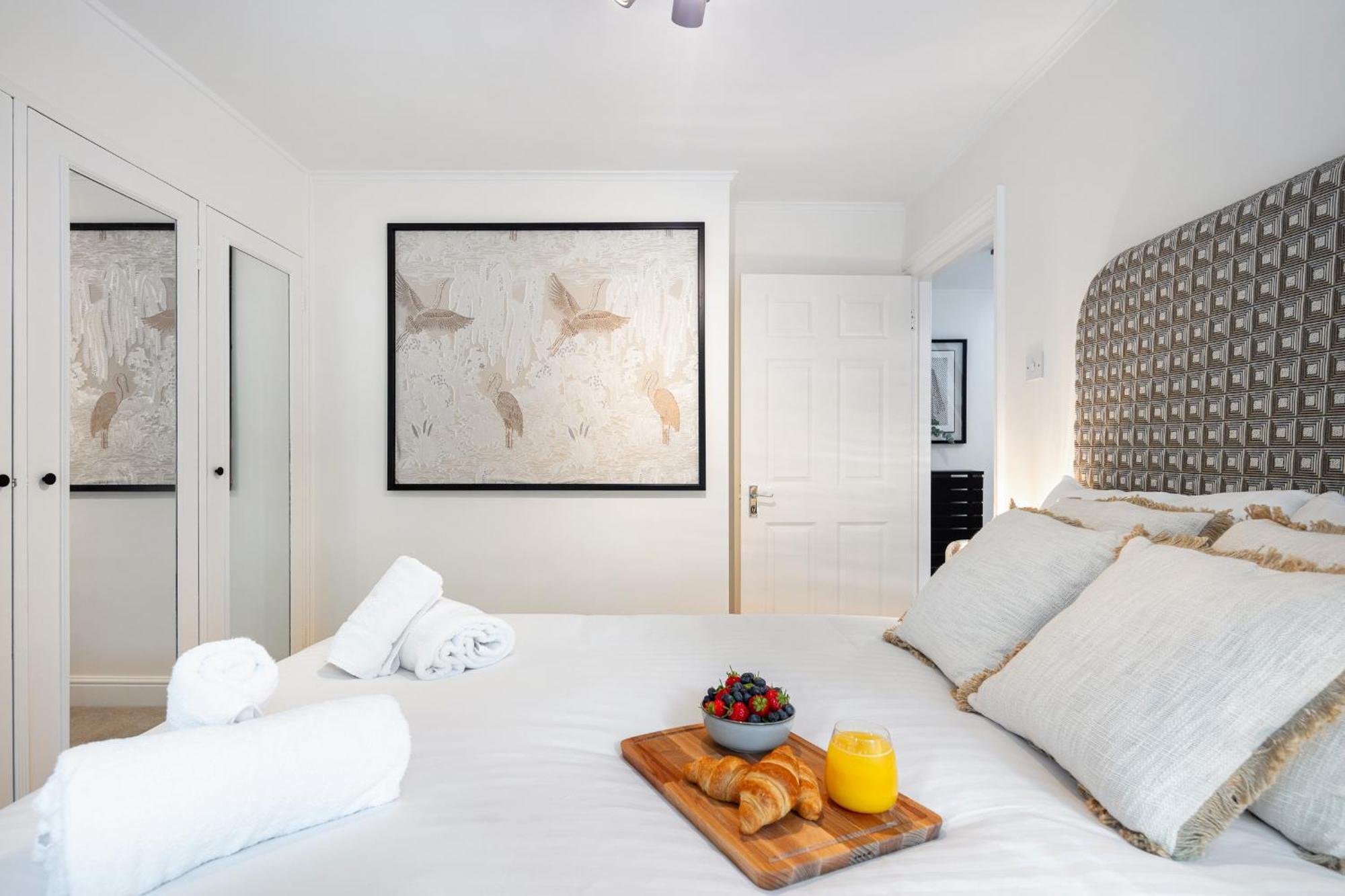 런던 Rare 4Beds Townhouse In Kensington With Patio 빌라 외부 사진