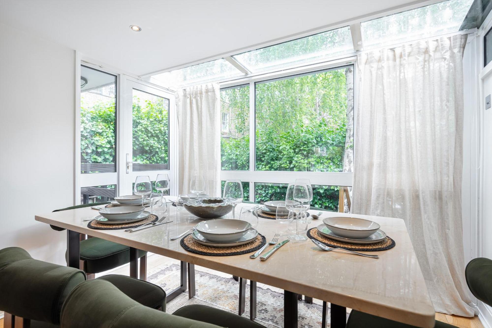 런던 Rare 4Beds Townhouse In Kensington With Patio 빌라 외부 사진