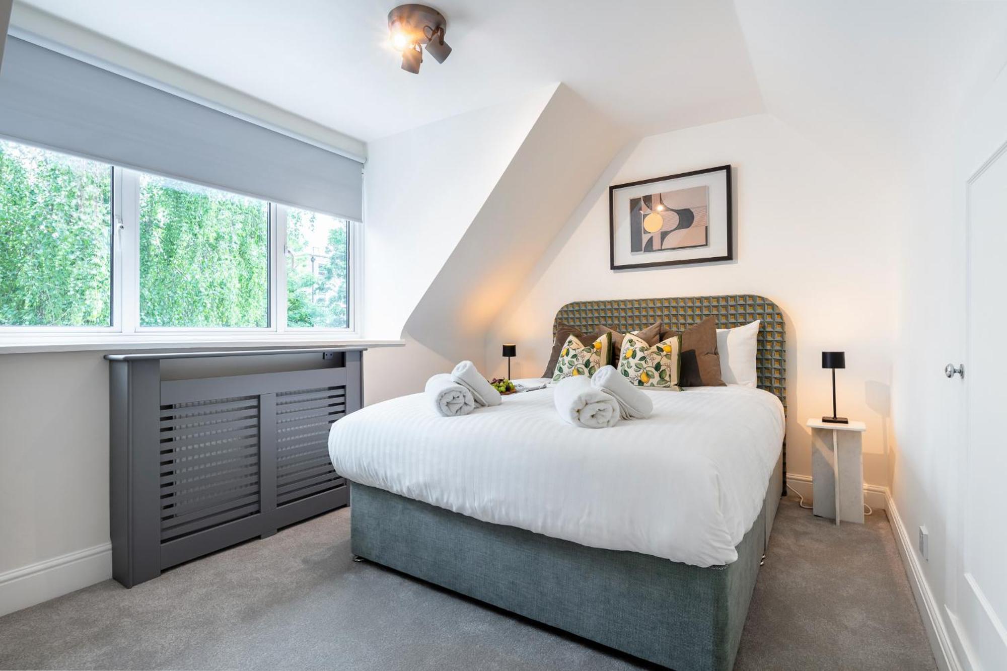 런던 Rare 4Beds Townhouse In Kensington With Patio 빌라 외부 사진