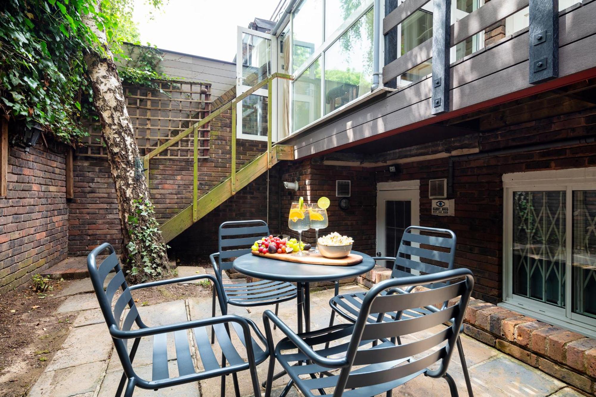 런던 Rare 4Beds Townhouse In Kensington With Patio 빌라 외부 사진
